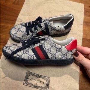 Gucci Kids Shoes - Navy and Red
